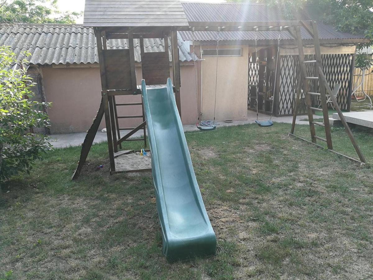 Pensiunea Socrita Corbu  Buitenkant foto